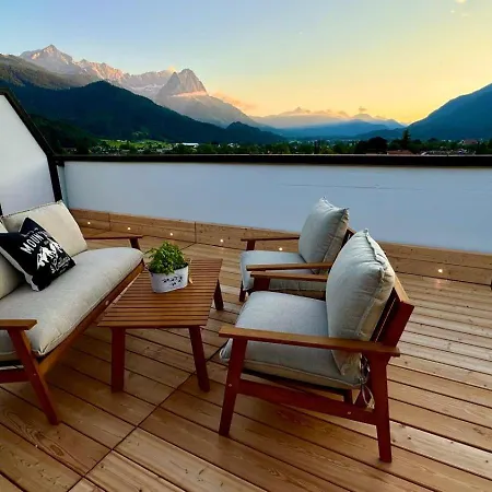 Dachterrasse Panorama-glueck I ガルミッシュ・パルテンキルヒェン