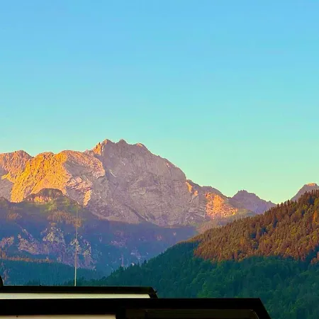 Dachterrasse Panorama-glueck I アパート ガルミッシュ・パルテンキルヒェン